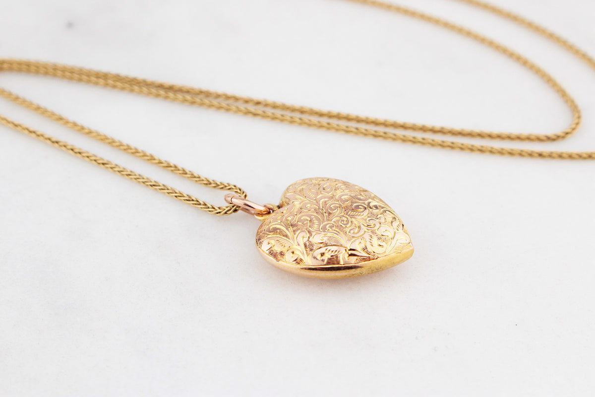 ANTIQUE EDWARDIAN 1910 ETCHED HEART PENDANT 9ct GOLD