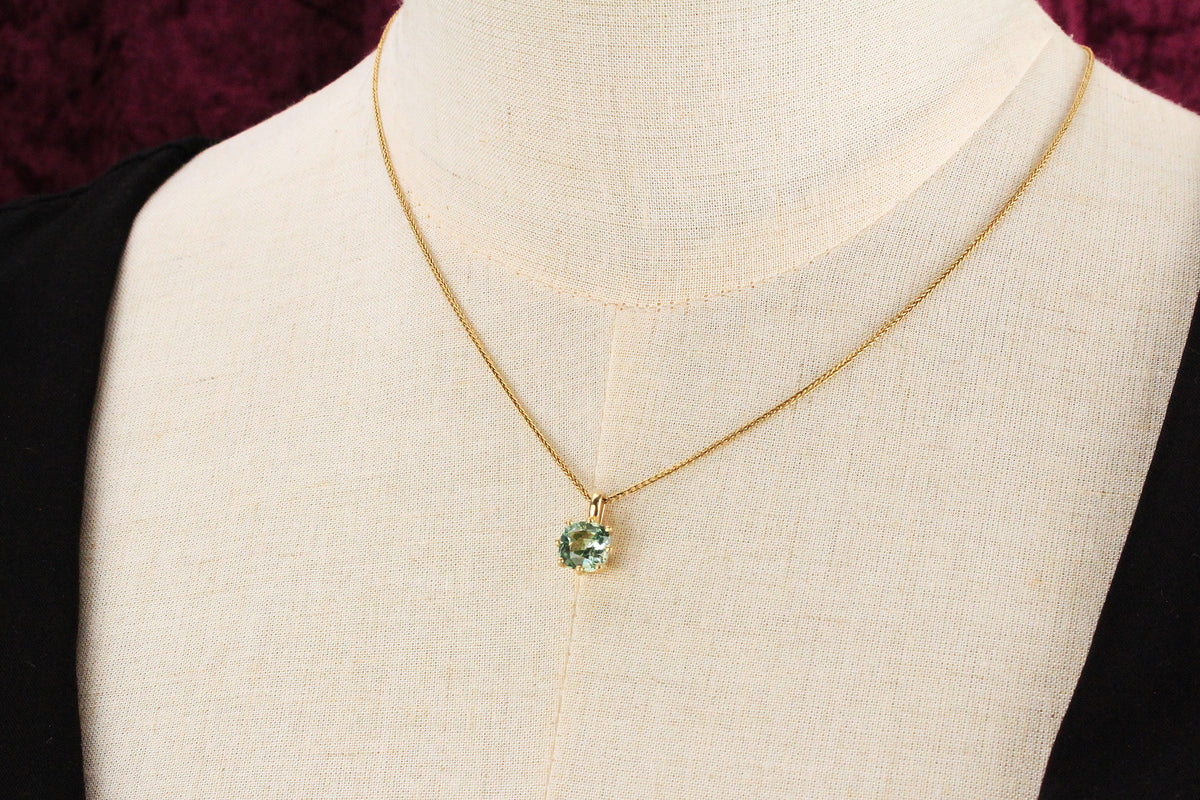 CUSHION CUT 2.40ct GREEN TOURMALINE PENDANT 10ct GOLD