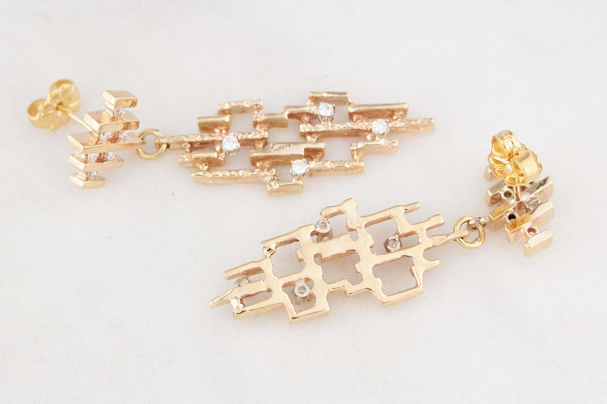 MID-CENTURY .50ct DIAMOND EARRINGS 14ct GOLD