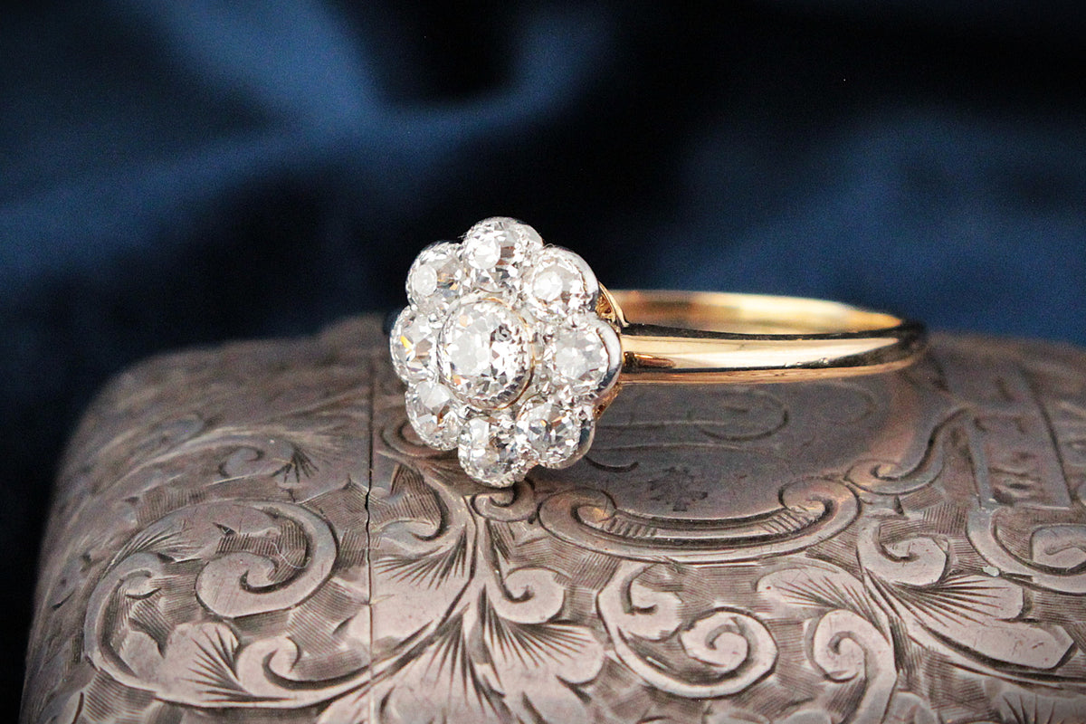 ANTIQUE EDWARDIAN .69ct DIAMOND DAISY RING 18ct GOLD &amp; PLATINUM