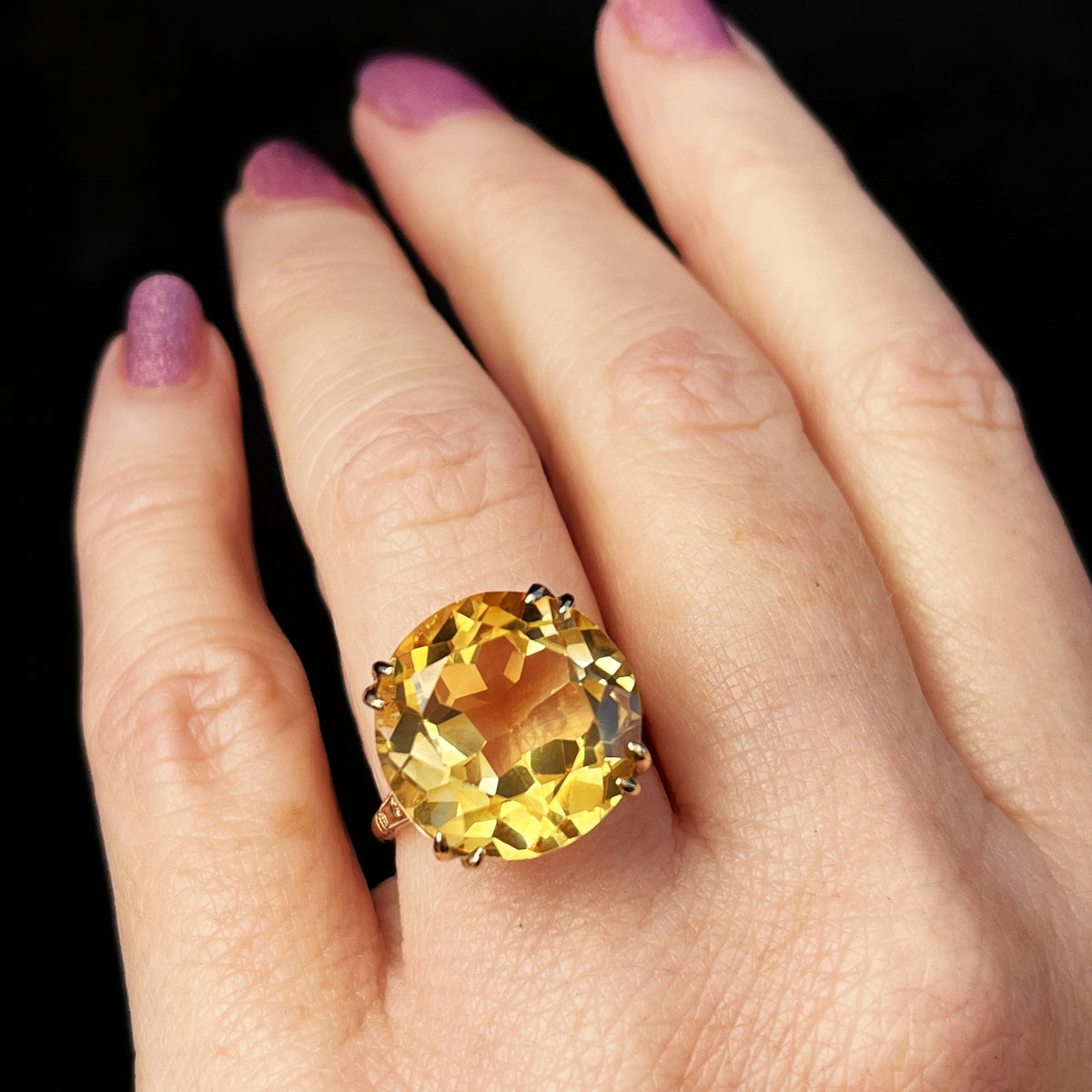 VINTAGE MID-CENTURY 13ct CITRINE RING 9ct GOLD