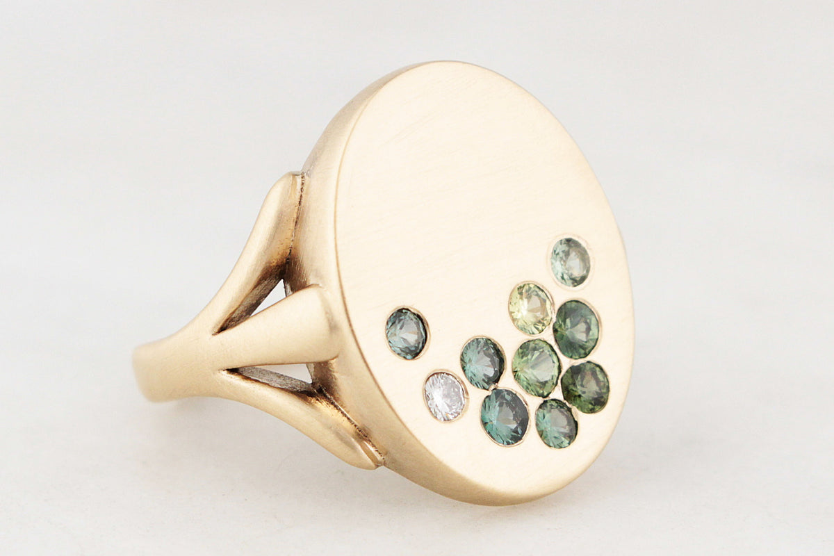 CUSTOM SAPPHIRE & DIAMOND ‘SCATTERED PEBBLES’ SIGNET RING 9ct GOLD