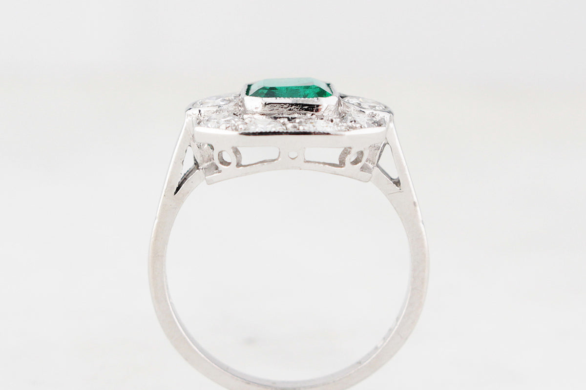 ART DECO c1920 EMERALD & DIAMOND RING 18ct GOLD
