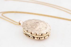 ANTIQUE VICTORIAN ETCHED TRIPLE FOLD OUT LOCKET 9ct GOLD