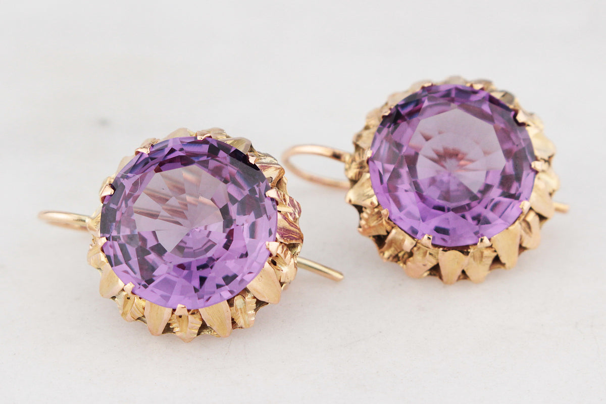 VINTAGE c1940/50’s SYNTHETIC COLOUR CHANGE SAPPHIRE EARRINGS 9ct GOLD