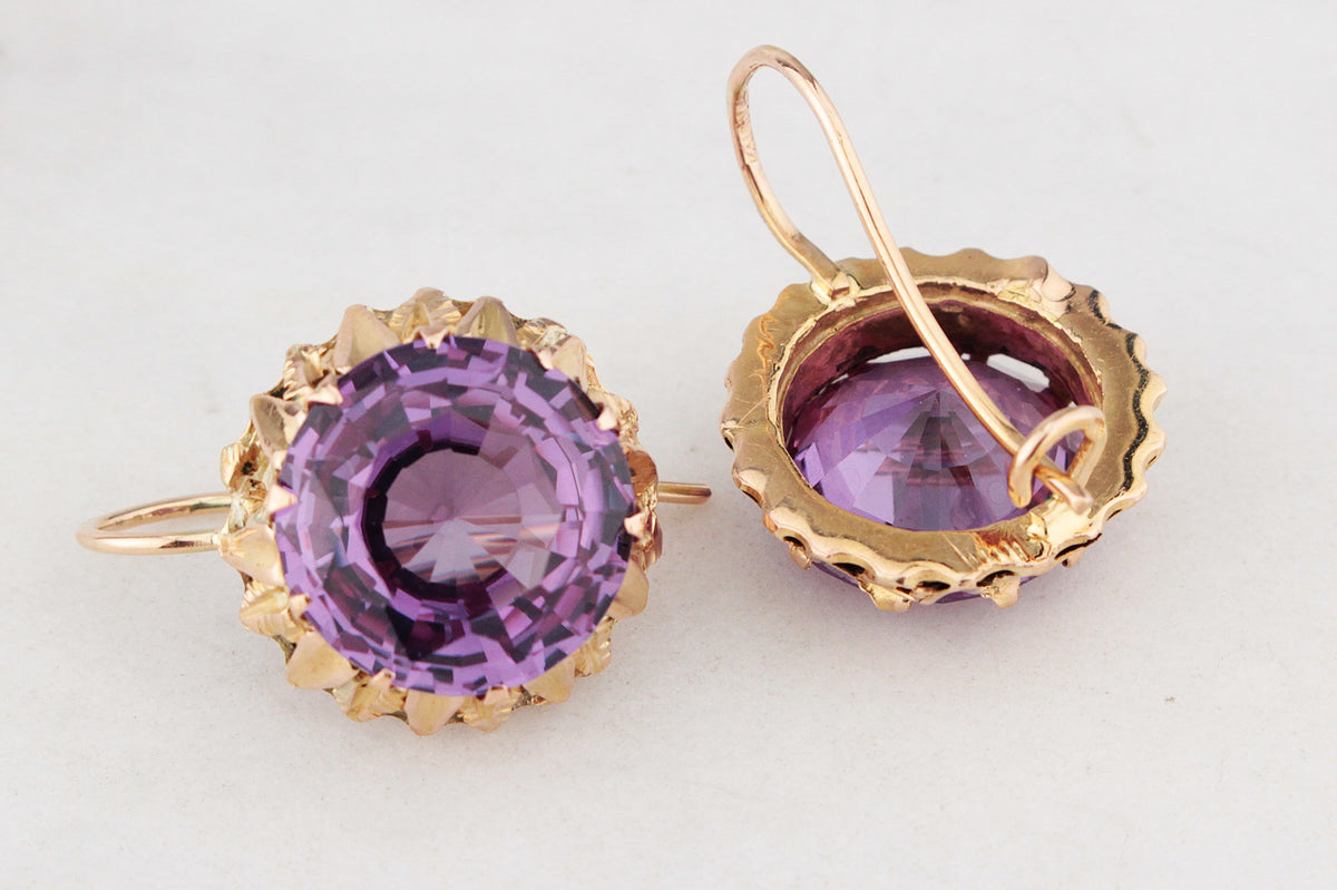 VINTAGE c1940/50’s SYNTHETIC COLOUR CHANGE SAPPHIRE EARRINGS 9ct GOLD