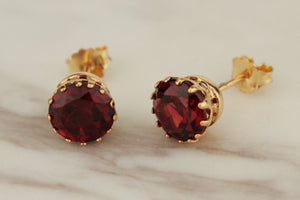 MODERN GARNET STUD EARRINGS 9ct YELLOW GOLD