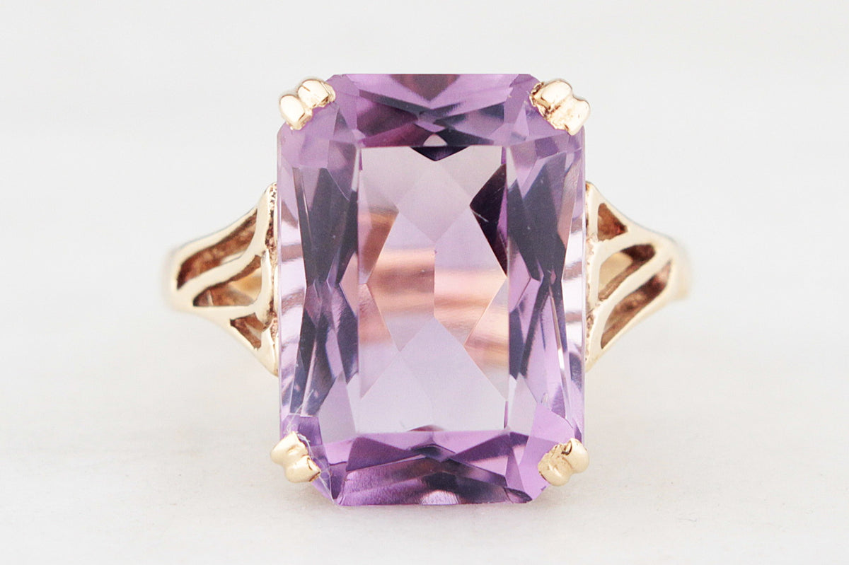 MID-CENTURY 1967 6.70ct AMETHYST COCKTAIL RING 9ct GOLD