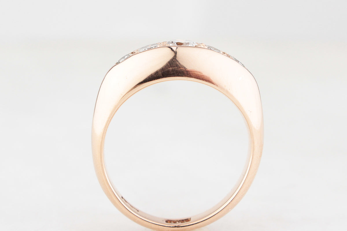 ANTIQUE .86ct FIVE STONE DIAMOND RING 18ct GOLD