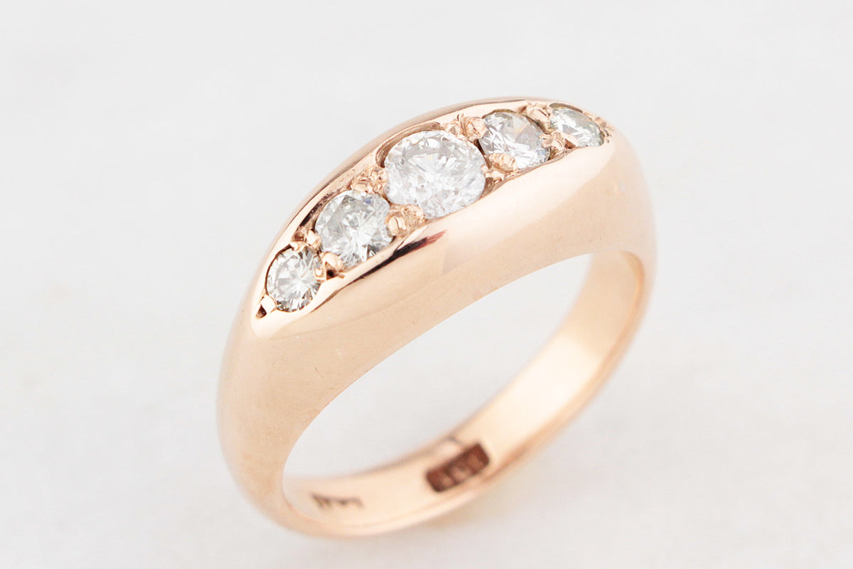 ANTIQUE .86ct FIVE STONE DIAMOND RING 18ct GOLD