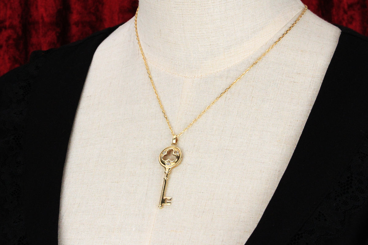 VINTAGE DIAMOND KEY PENDANT &amp; CHAIN 9ct GOLD