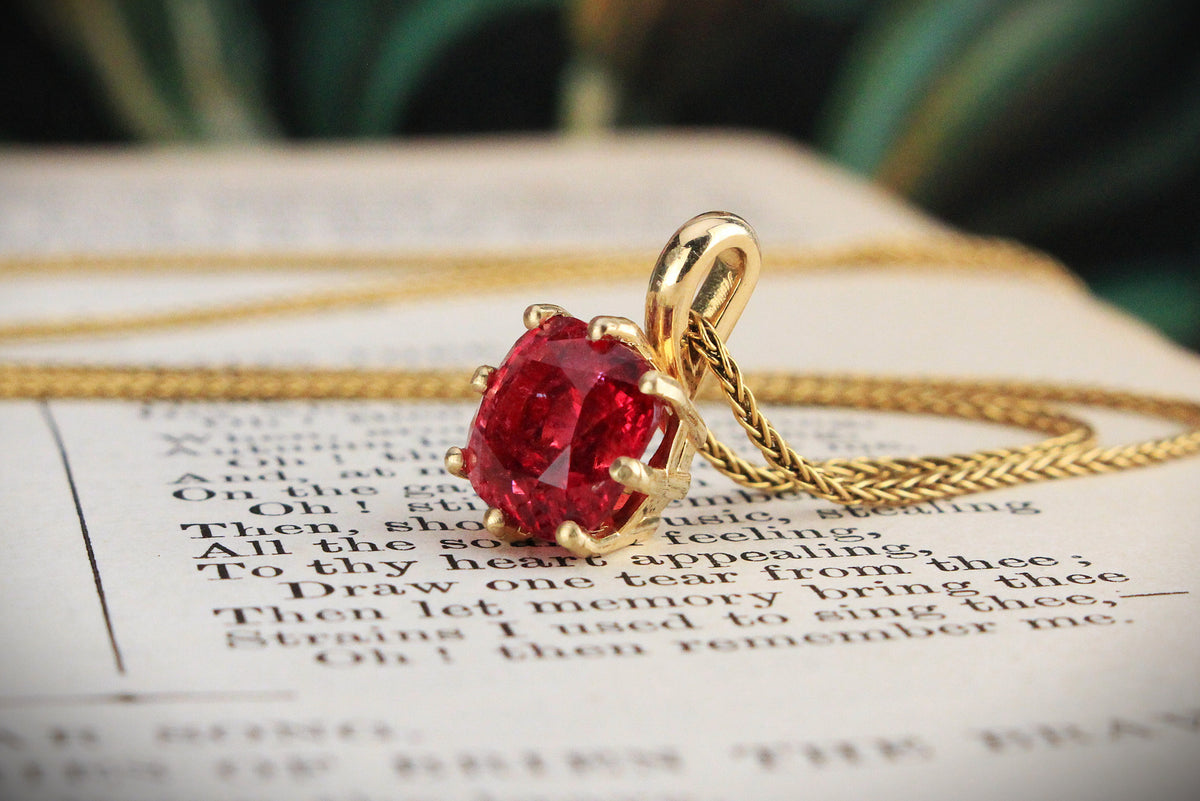 CUSHION CUT RED TOURMALINE PENDANT 10ct GOLD