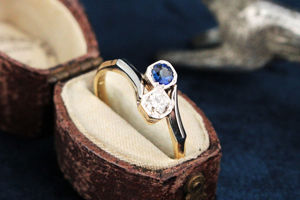 ANTIQUE SAPPHIRE &amp; DIAMOND TOI ET MOI RING 18ct GOLD &amp; PLATINUM
