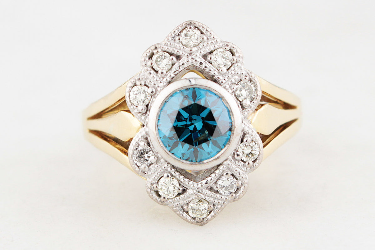 VINTAGE BLUE & WHITE DIAMOND RING 18ct GOLD