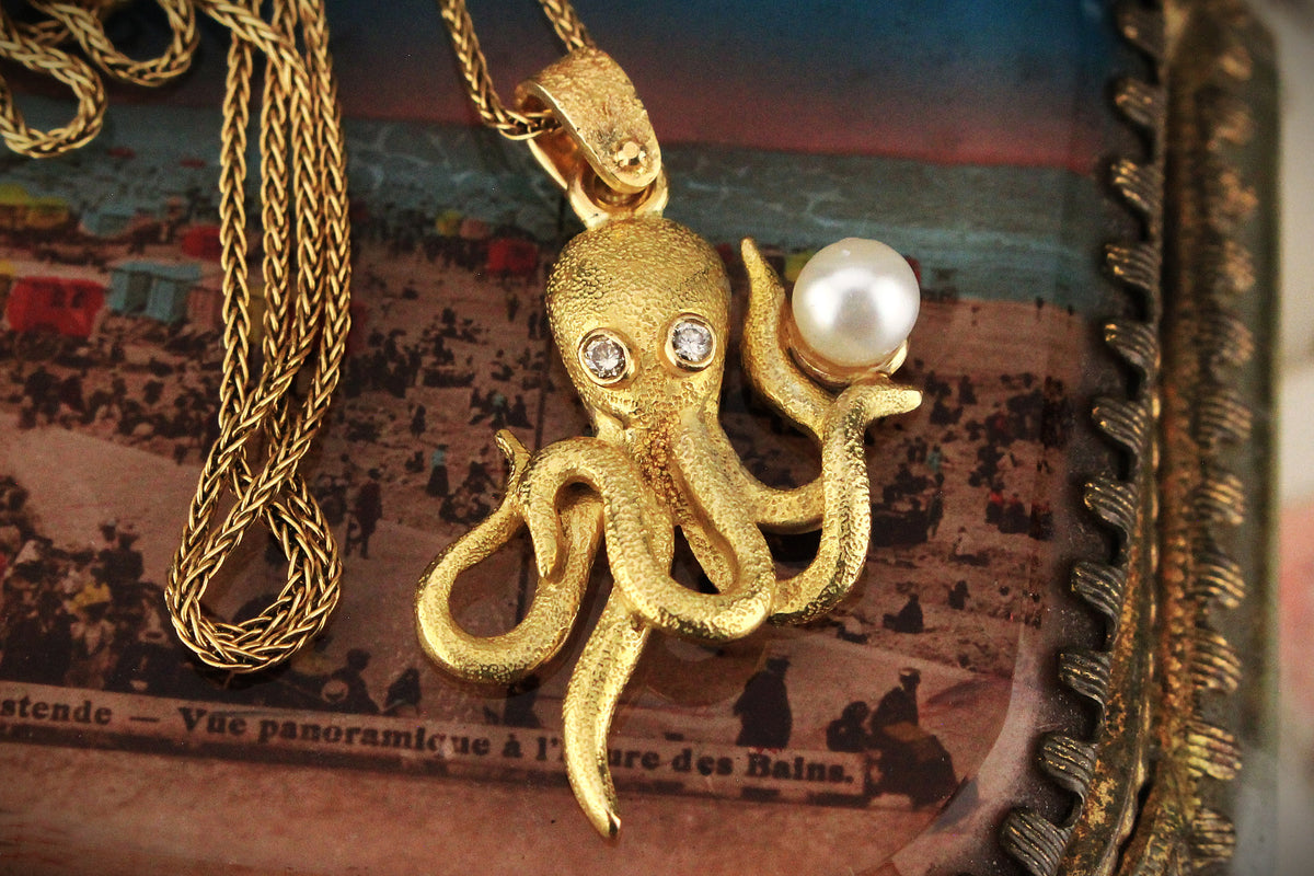 VINTAGE DIAMOND &amp; PEARL OCTOPUS PENDANT 18CT GOLD