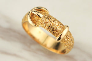 ANTIQUE EDWARDIAN 1901 ETCHED BUCKLE RING 18ct YELLOW GOLD