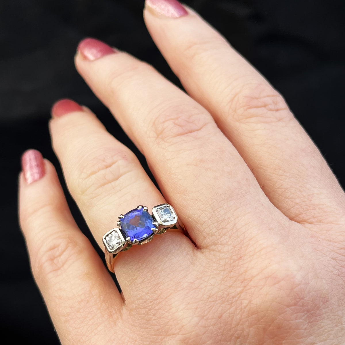VINTAGE c1970 TANZANITE &amp; DIAMOND RING 18ct GOLD