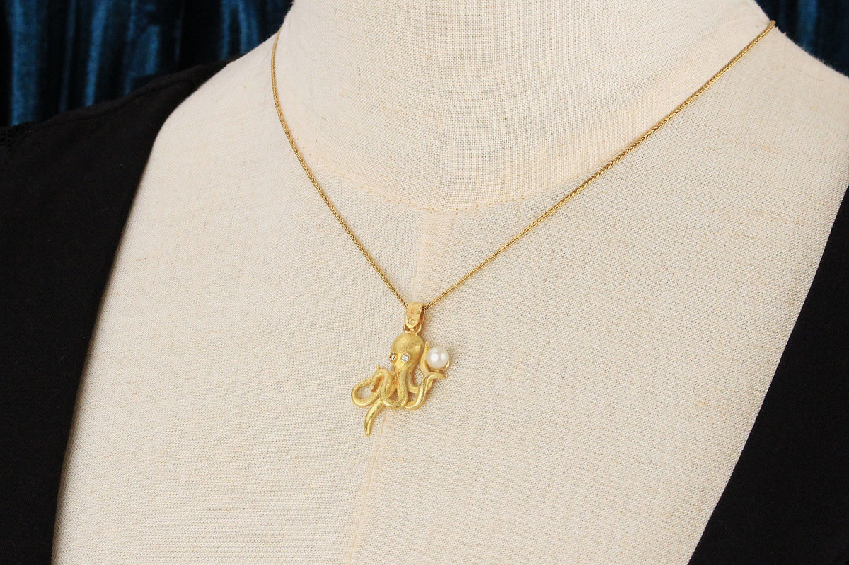 VINTAGE DIAMOND &amp; PEARL OCTOPUS PENDANT 18CT GOLD