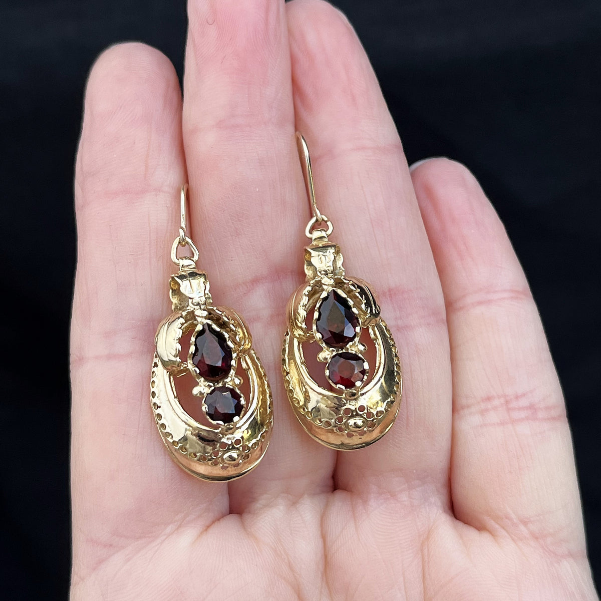ANTIQUE VICTORIAN c1830 GARNET EARRINGS 9ct GOLD