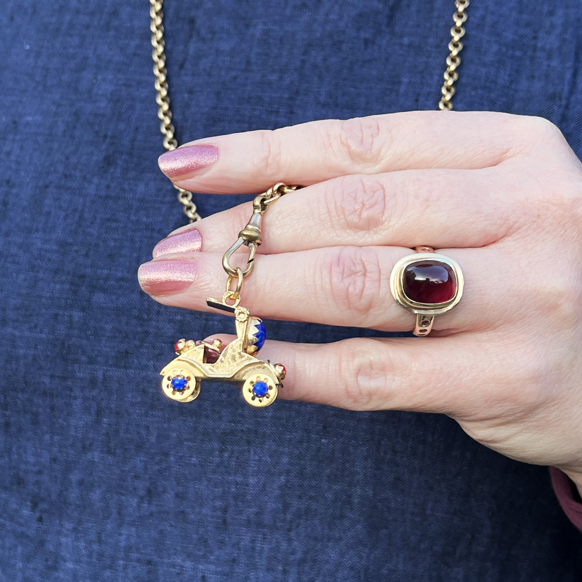 RETRO c1970 CORAL &amp; LAPIS LAZULI OLDSMOBILE PENDANT 14ct GOLD