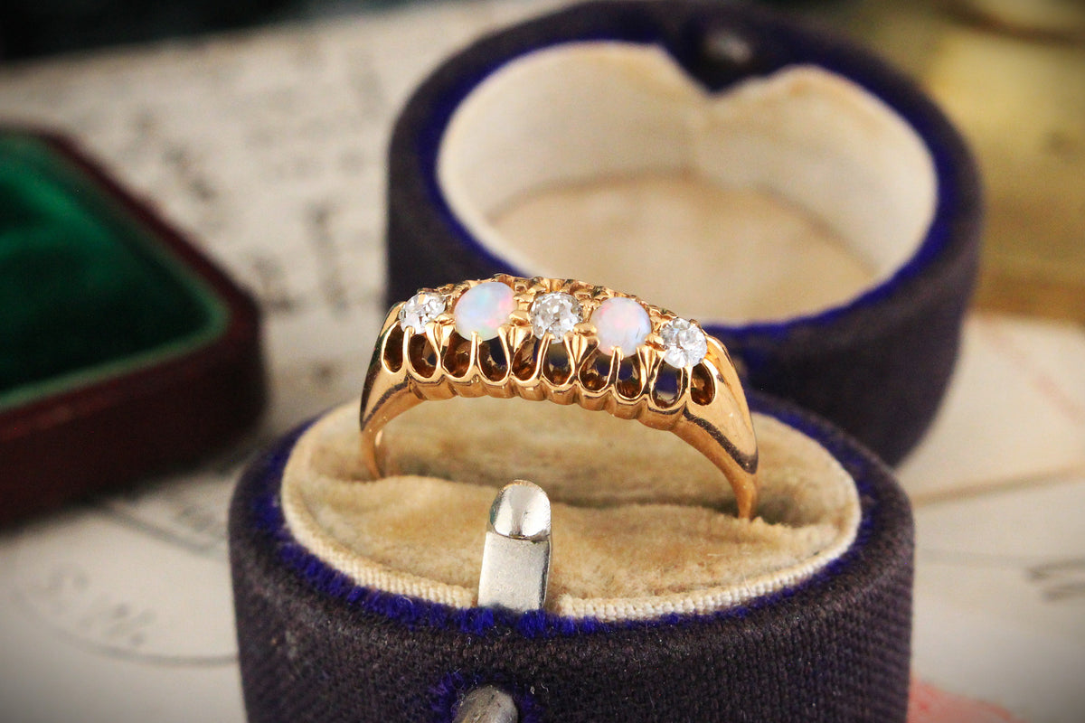 EDWARDIAN OPAL &amp; DIAMOND RING 18CT GOLD