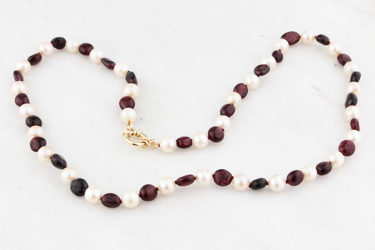BESPOKE PEARL & GARNET NECKLACE 9ct GOLD