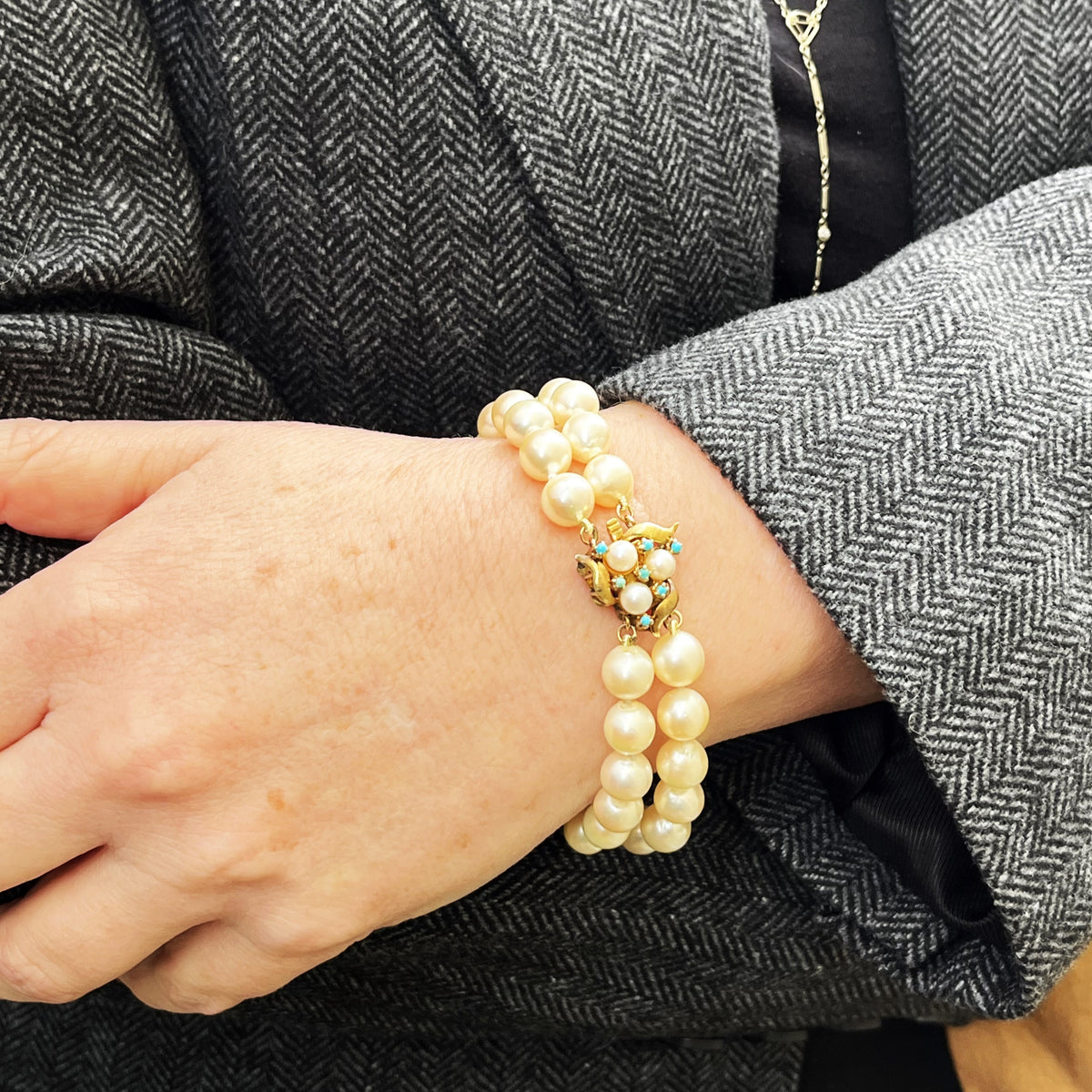 VINTAGE c1960 SEMI-BAROQUE PEARL &amp; TURQUOISE DOUBLE STRAND BRACELET