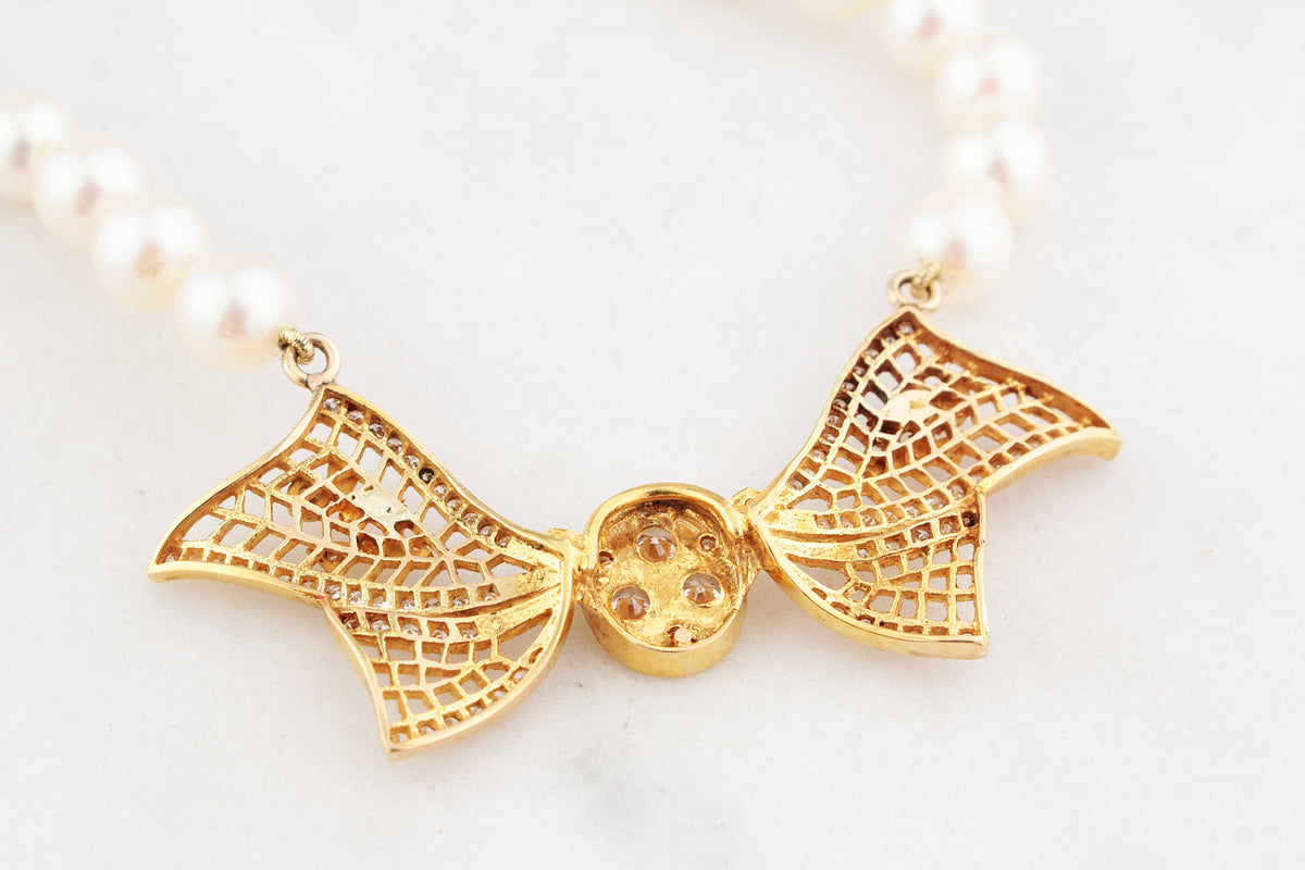 FRESHWATER PEARL & DIAMOND BOW NECKLACE 18ct GOLD