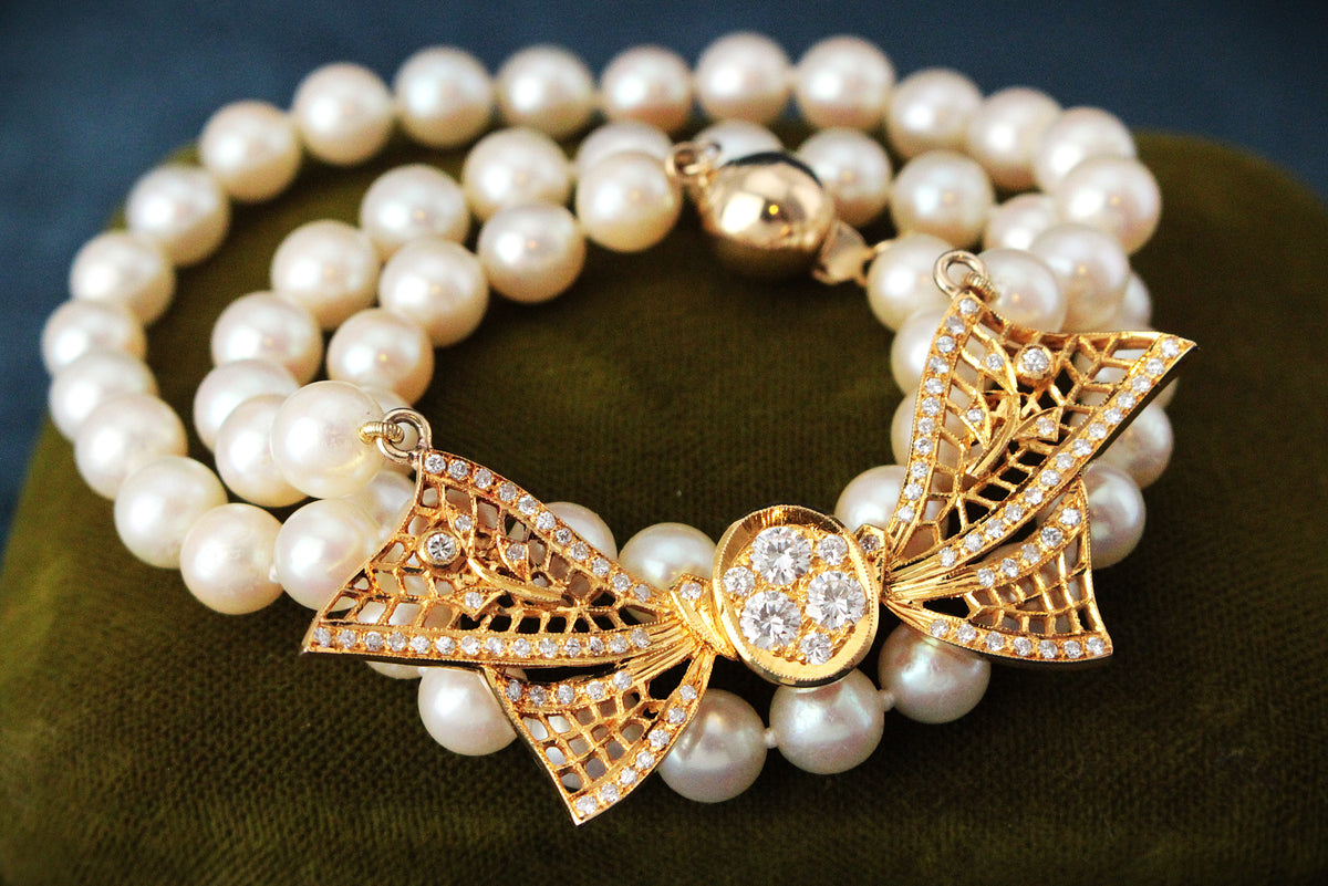 FRESHWATER PEARL & DIAMOND BOW NECKLACE 18ct GOLD