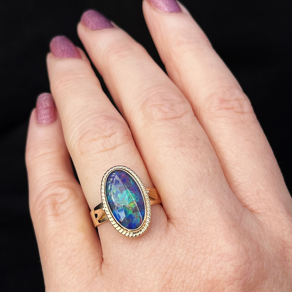 VINTAGE MID CENTURY OPAL TRIPLET RING 9ct GOLD