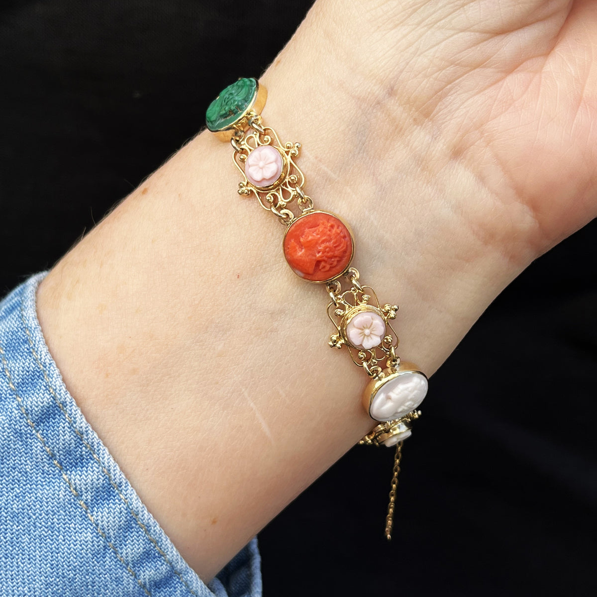 VINTAGE c1930’s CARVED CAMEO BRACELET 14ct GOLD