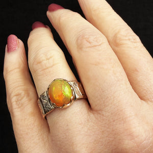 ANTIQUE VICTORIAN c1880’s FIRE OPAL RING 15ct GOLD