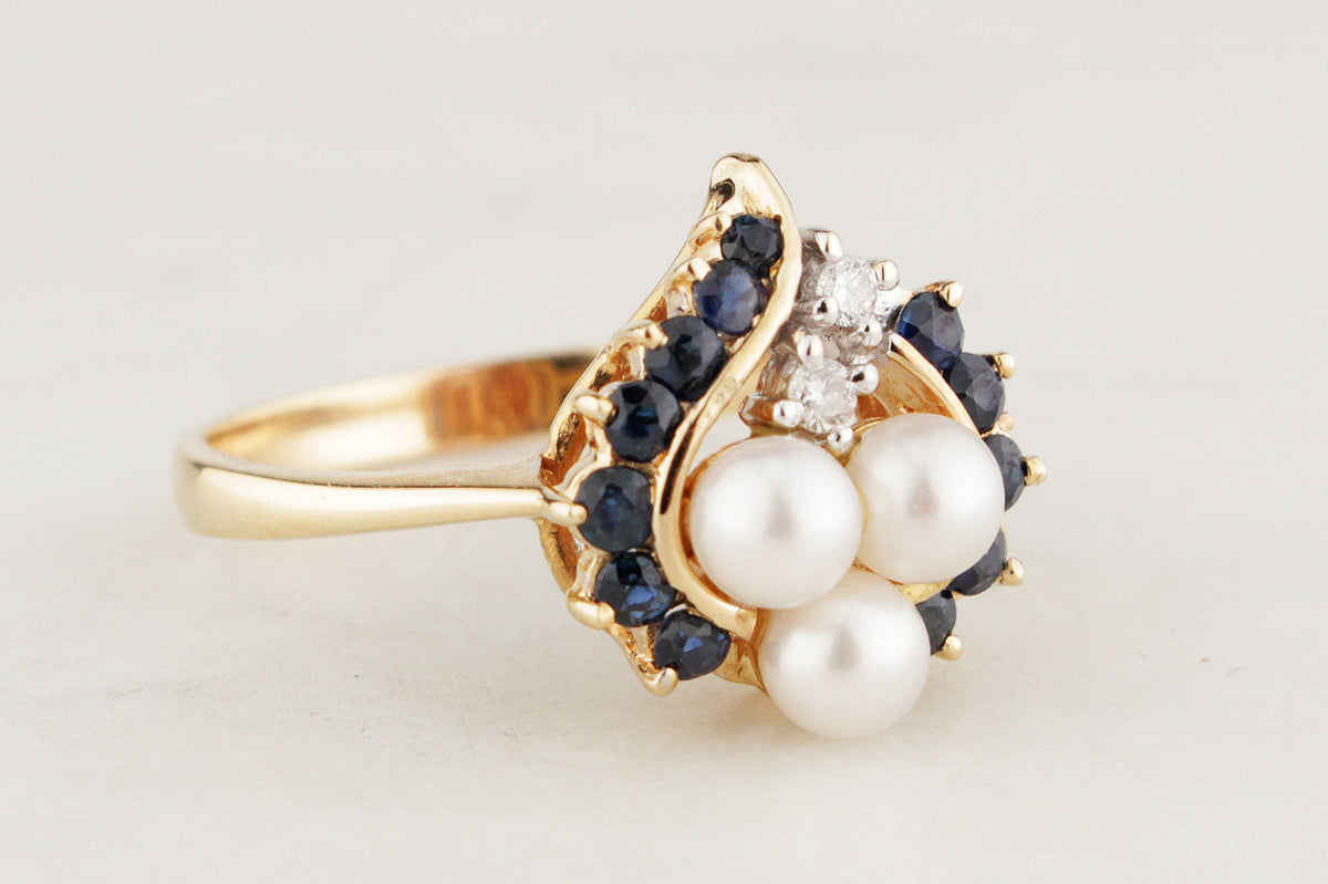 RETRO SAPPHIRE, DIAMOND &amp; PEARL RING IN 14ct GOLD