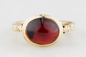 VICTORIAN STYLE PYROPE GARNET RING 9ct GOLD