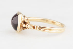 VICTORIAN STYLE PYROPE GARNET RING 9ct GOLD