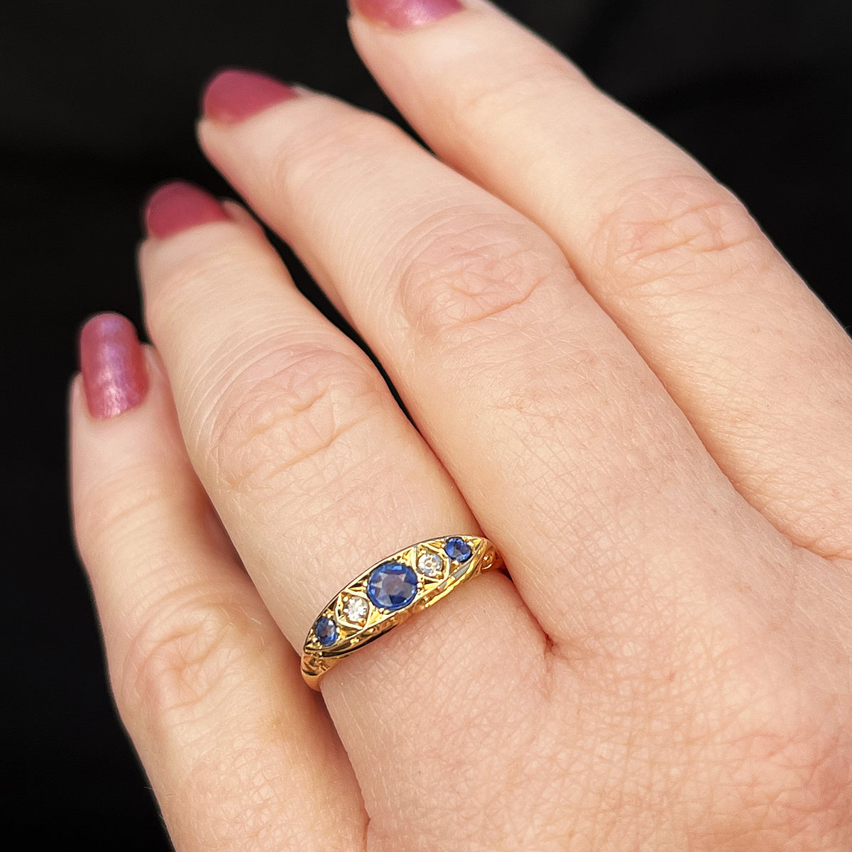 ANTIQUE 1918 SAPPHIRE &amp; DIAMOND RING 18ct GOLD
