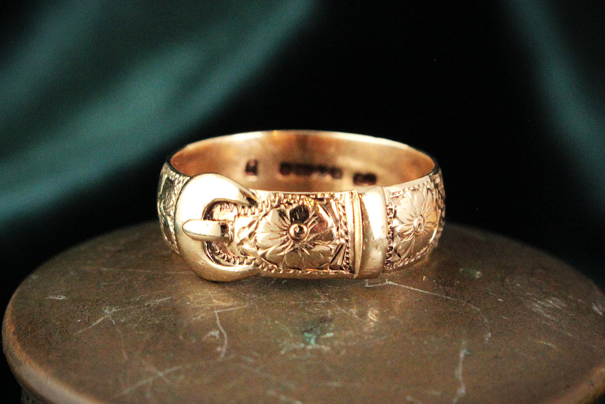 ANTIQUE EDWARDIAN 1902 FLORAL ETCHED BUCKLE RING 9ct GOLD
