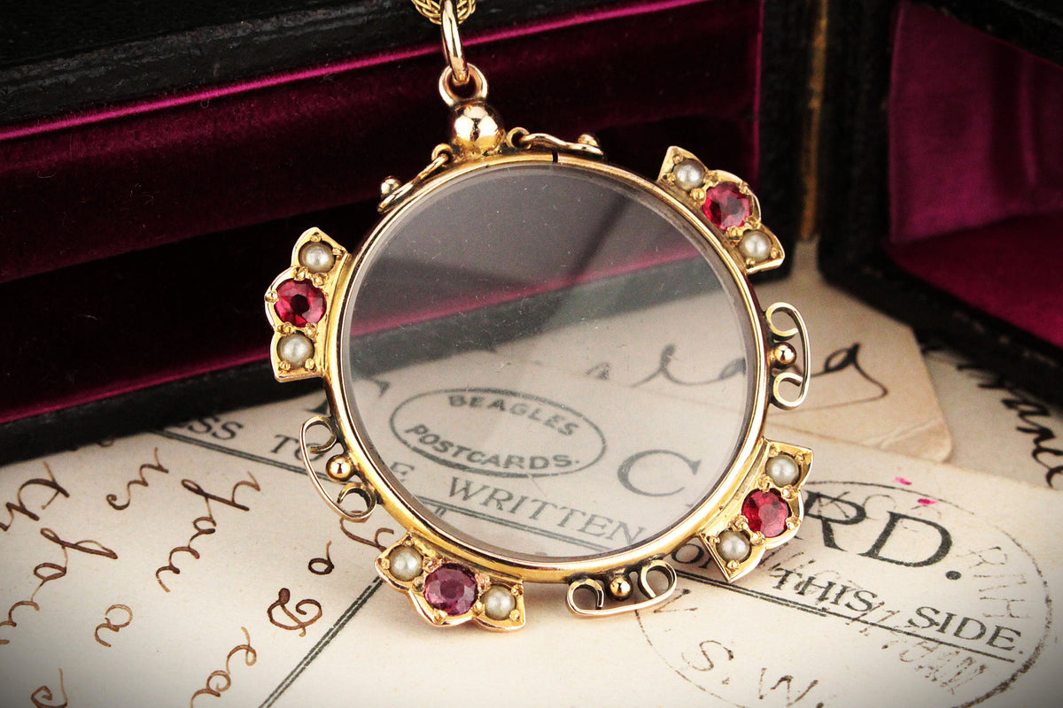 ANTIQUE EDWARDIAN RUBY &amp; SEED PEARL GLASS LOCKET IN 9ct GOLD