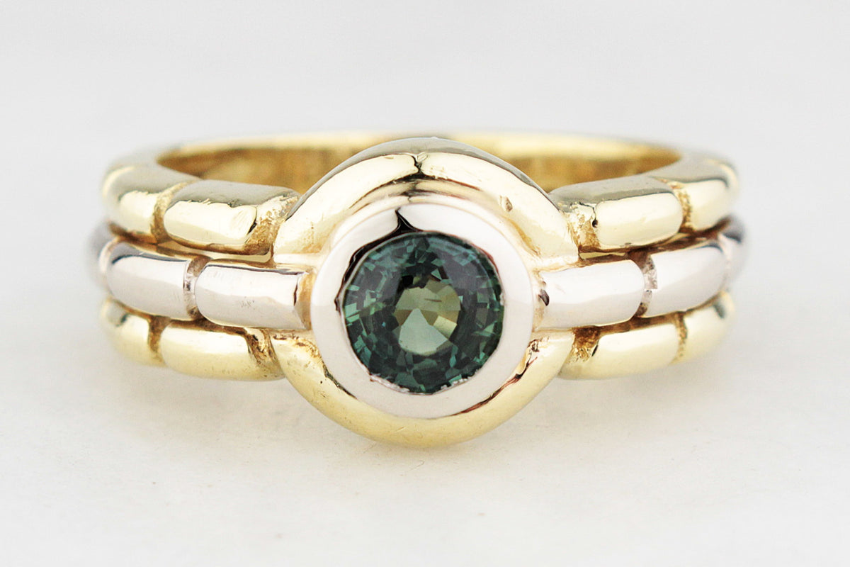 MID-CENTURY GREEN SAPPHIRE RING 18ct GOLD