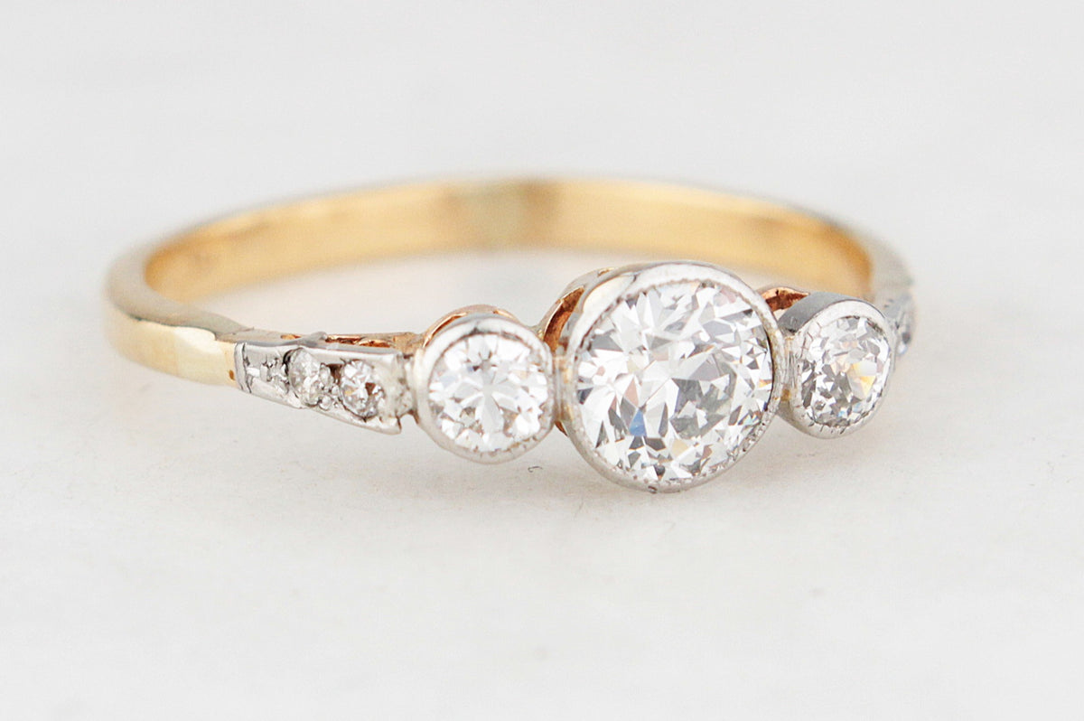 ANTIQUE EDWARDIAN c1910 DIAMOND TRILOGY RING 18ct GOLD