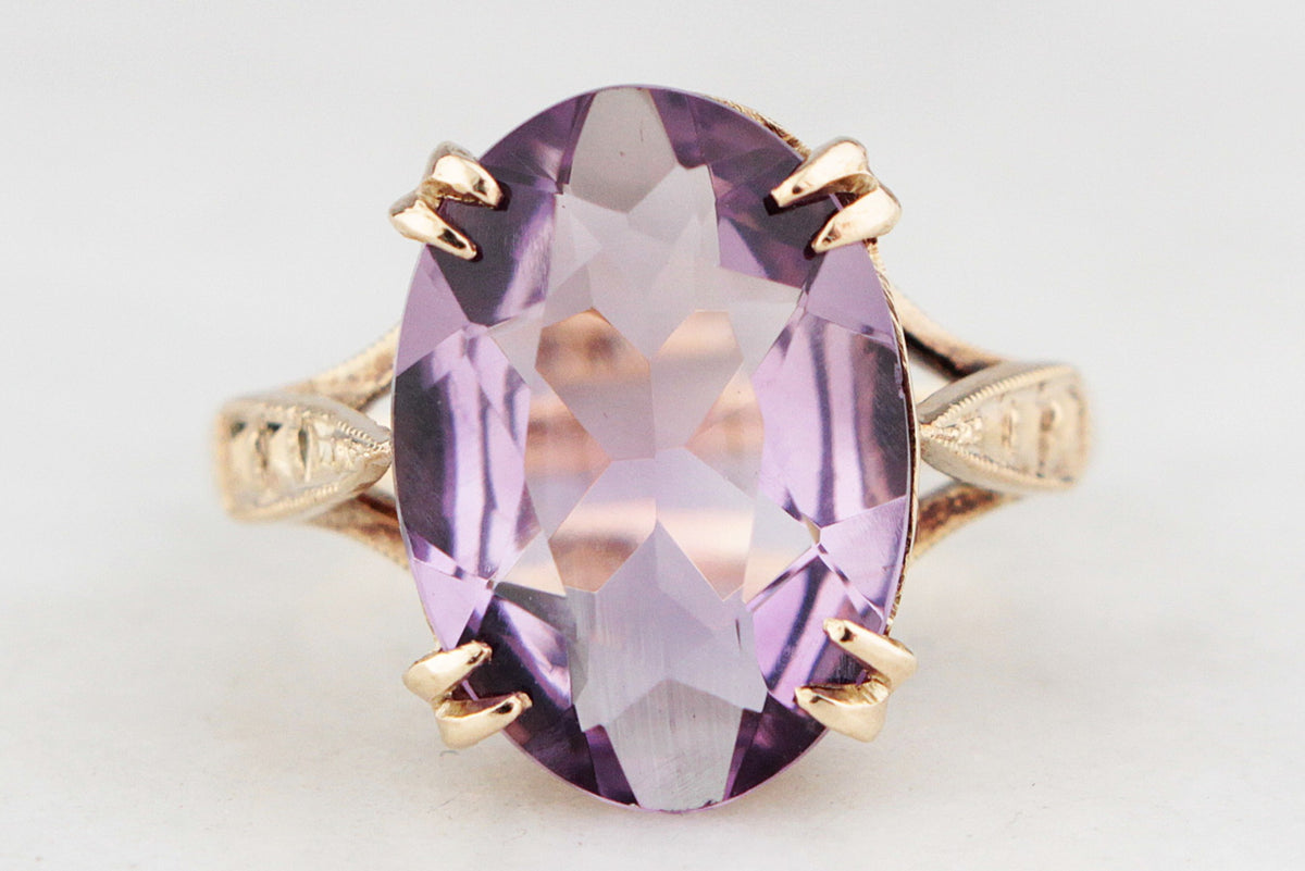 MID-CENTURY 3.60ct AMETHYST RING 9ct GOLD