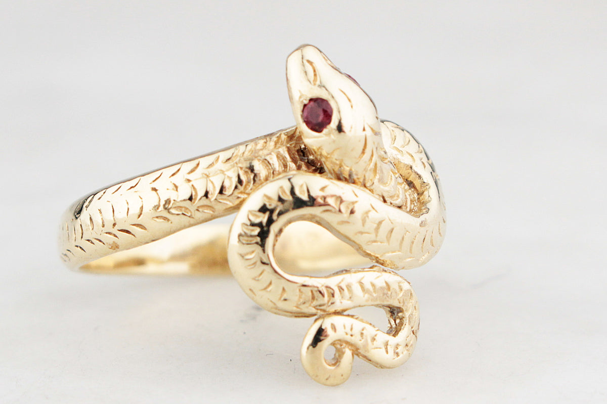 VINTAGE RUBY SERPENT RING 9ct GOLD
