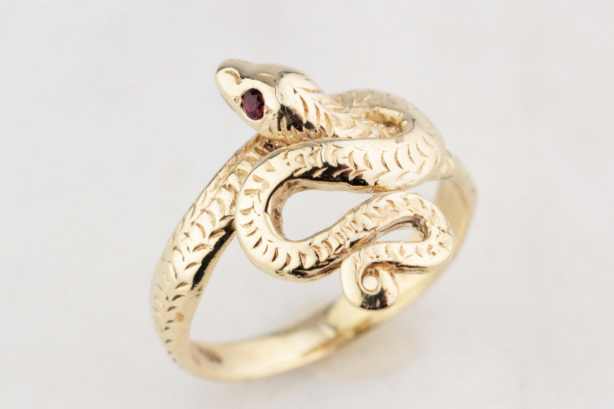 VINTAGE RUBY SERPENT RING 9ct GOLD