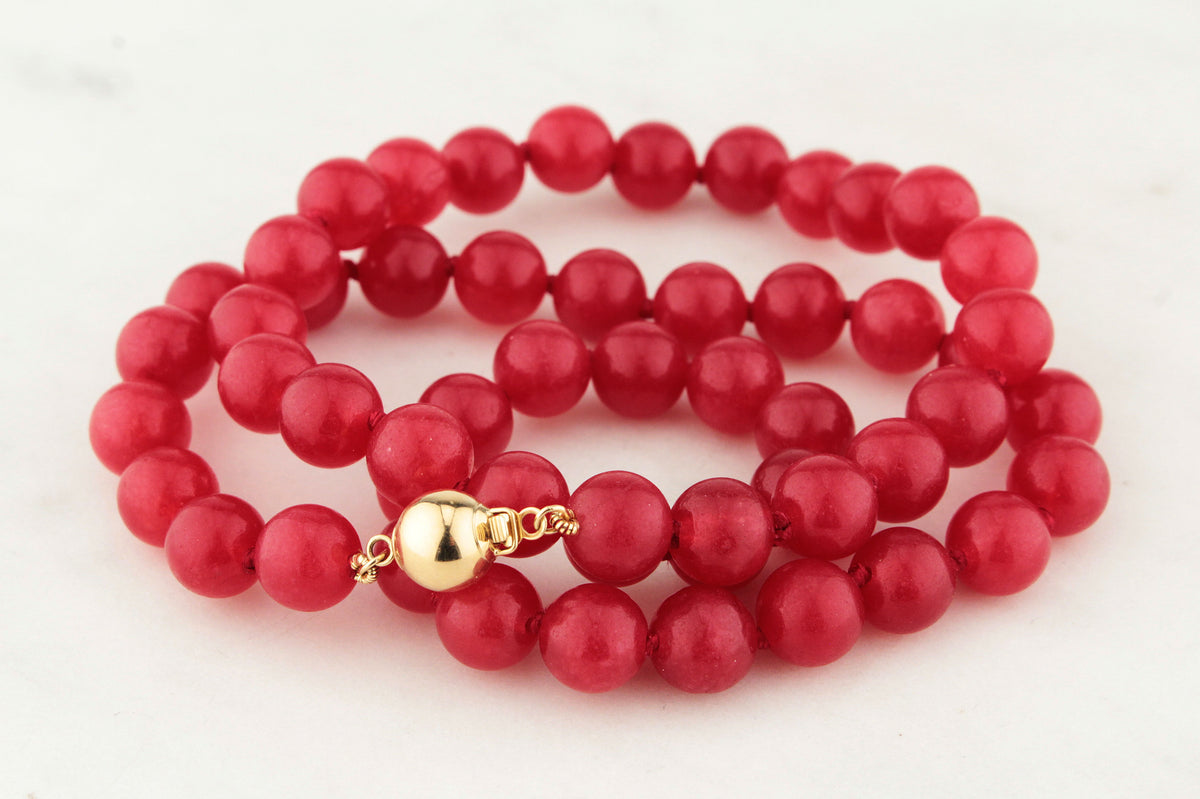 RED JADE NECKLACE WITH 14CT GOLD CLASP