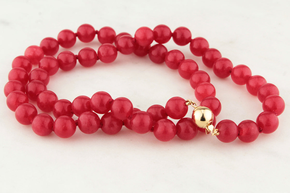 RED JADE NECKLACE WITH 14CT GOLD CLASP