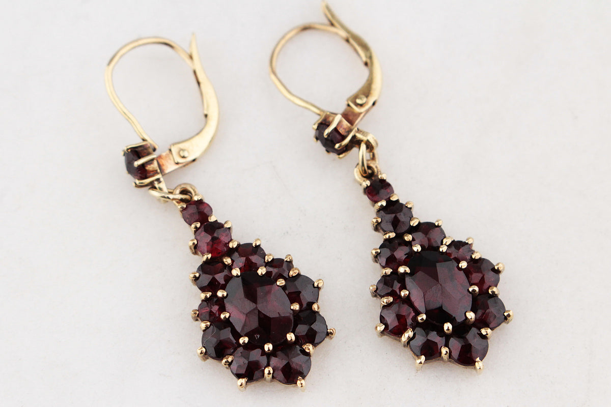 VINTAGE RHODOLITE GARNET EARRINGS 9ct GOLD