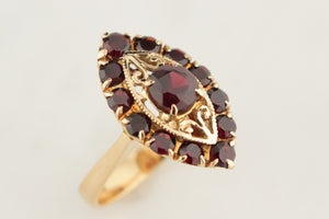 RETRO c1970 ITALIAN GARNET CLUSTER RING 18ct YELLOW GOLD