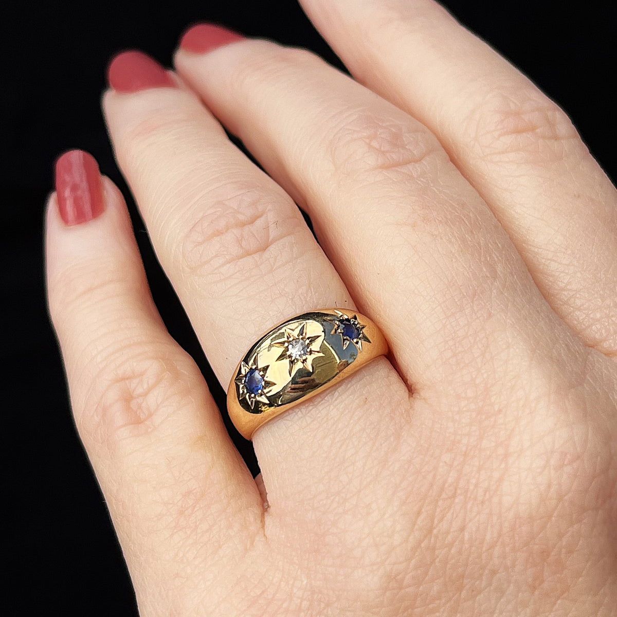 ANTIQUE EDWARDIAN 1912 STAR SET DIAMOND & SAPPHIRE RING 18ct GOLD