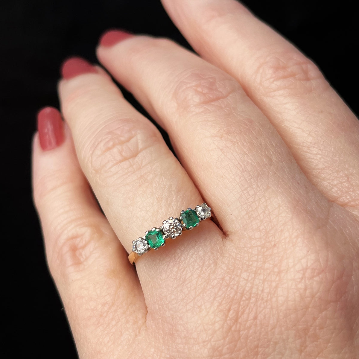 ANTIQUE EDWARDIAN c1910 FIVE STONE EMERALD & DIAMOND RING 18ct GOLD & PLATINUM