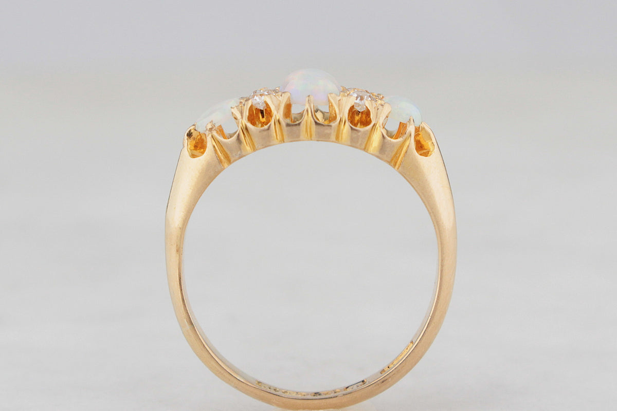 ANTIQUE EDWARDIAN 1911 OPAL & DIAMOND RING 18ct GOLD